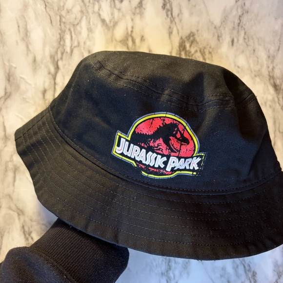 Black Jurassic Park bucket hat by Universal Studios - Picture 5 of 5
